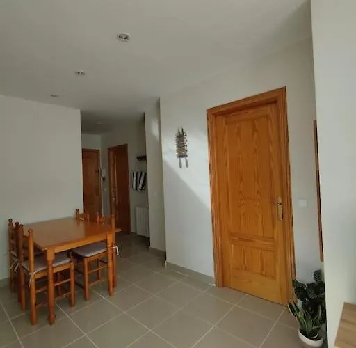 Peral 32 - Baix Amb Parquing شقة *