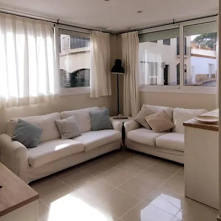 Peral 32 - Baix Amb Parquing Apartament *